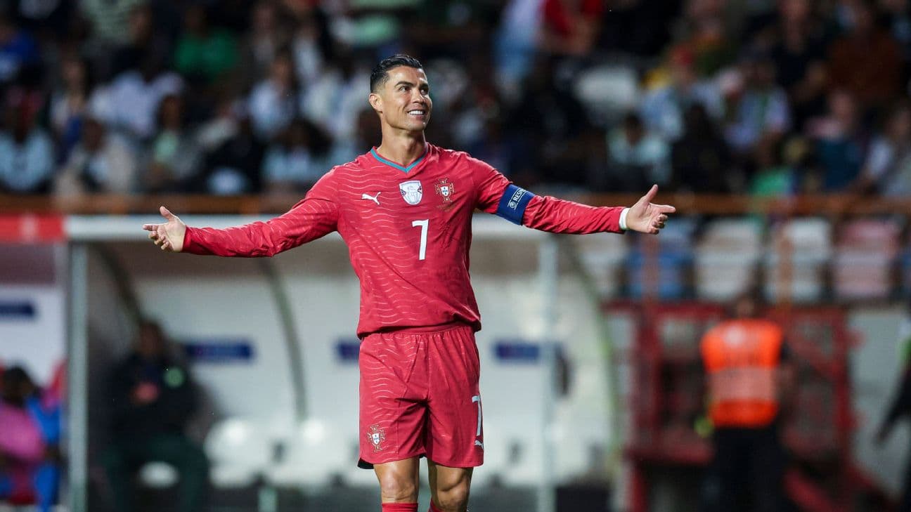 Cristiano Ronaldo  [1296x729]