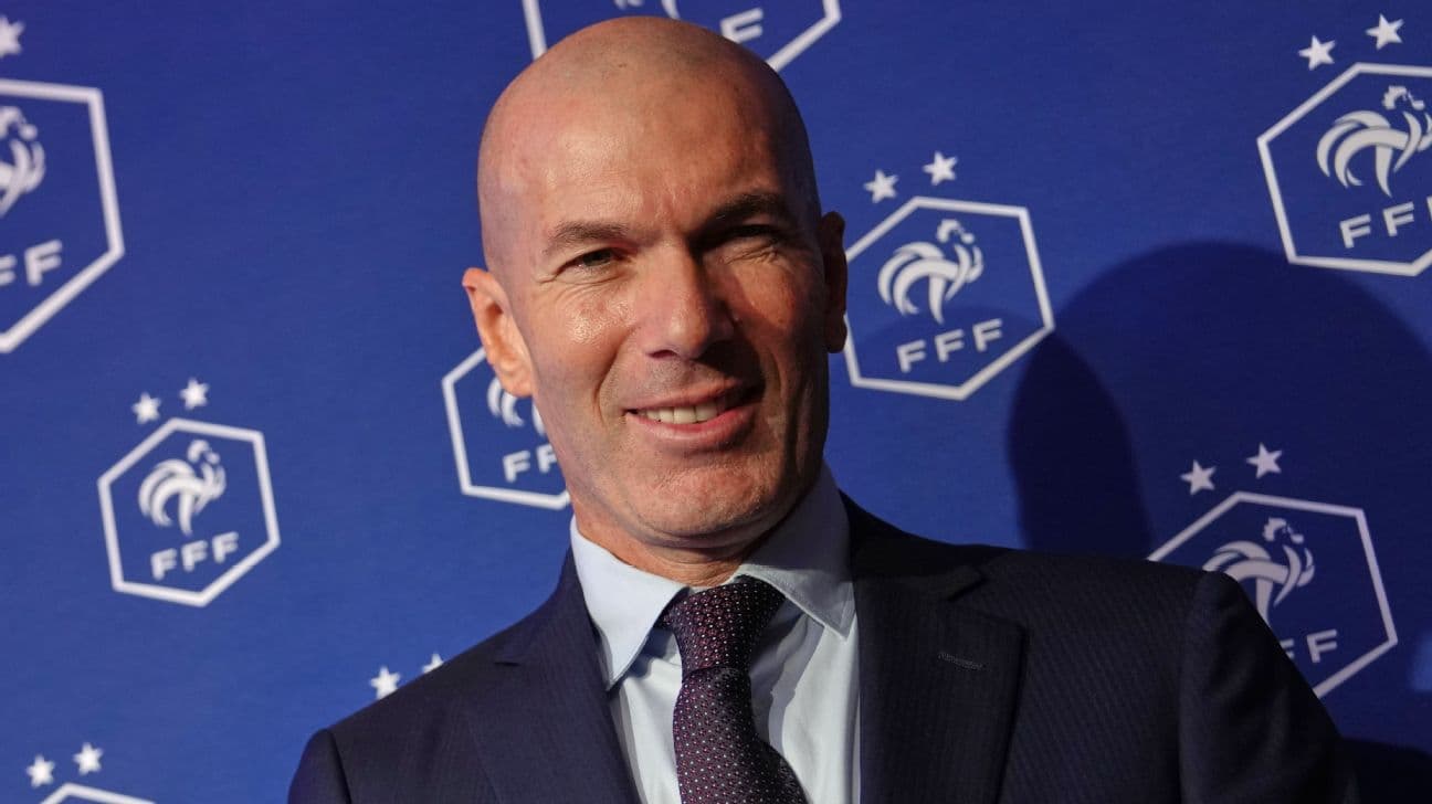 Zinedine Zidane unveiled as France coach [1296x729]