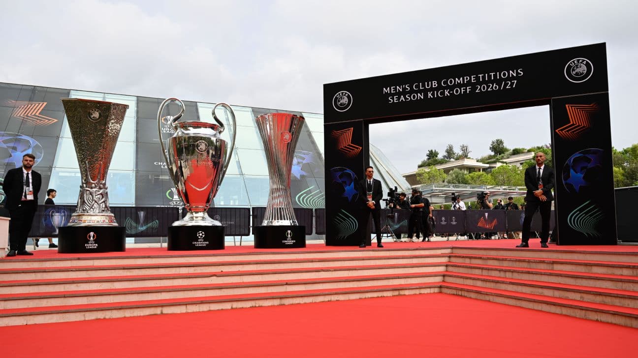 Trophy outside Monaco 260827 [1296x729]