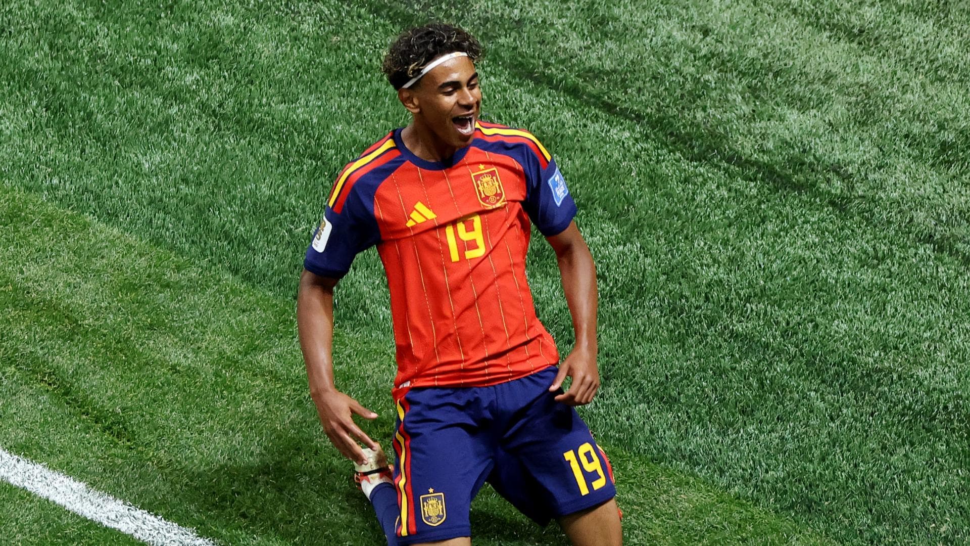 Alex Kirkland reports on Spain's dominant 4-0 win over Saudi Arabia and the return of Lamine Yamal.