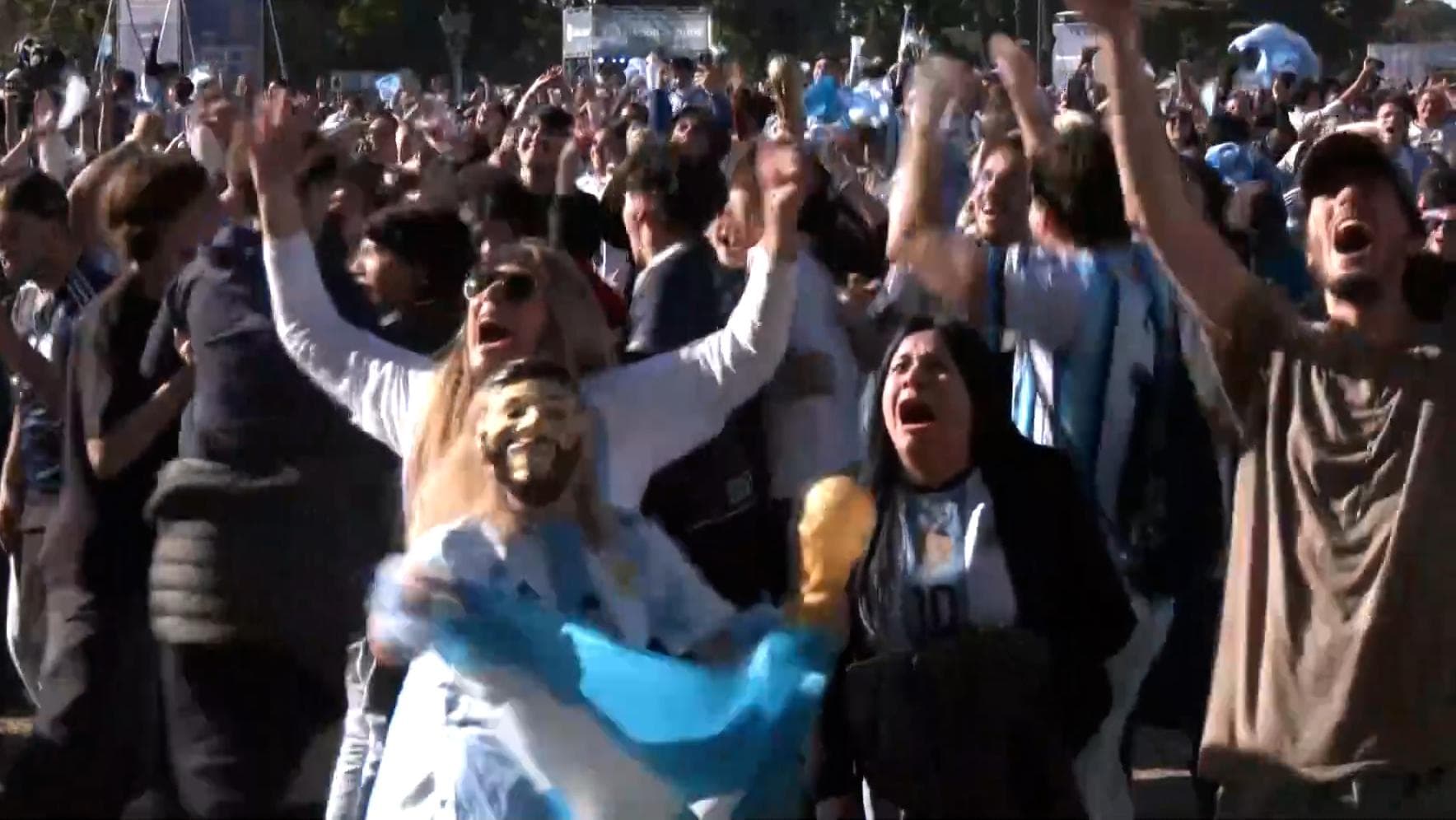 Bedlam in Buenos Aires for Argentina's late winner vs. Egypt
