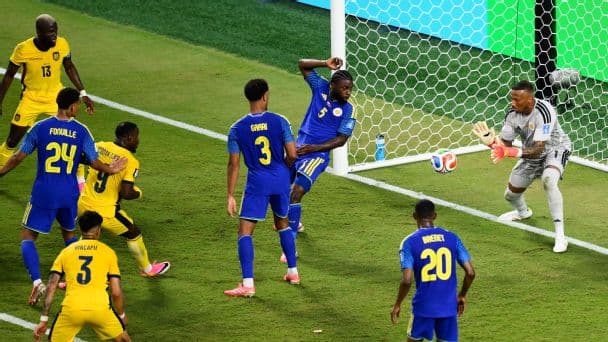 Curaçao goalkeeper Eloy Room makes a save during his team's goalless draw with Ecuador.